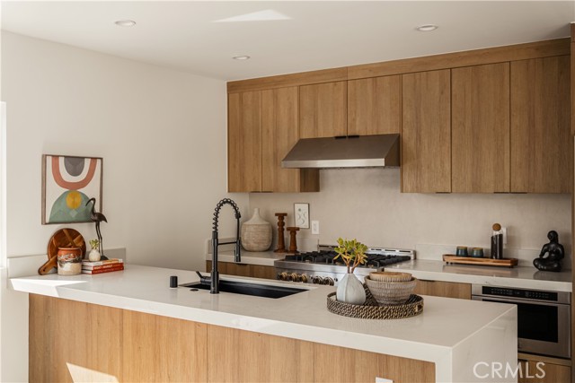 Detail Gallery Image 22 of 39 For 3950 Franklin Ave, Los Angeles,  CA 90027 - 3 Beds | 3/1 Baths