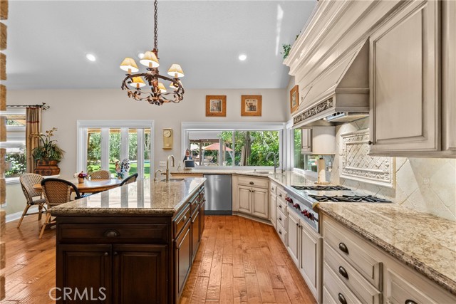 19222 Mayall Street, Northridge CA: https://media.crmls.org/medias/c2d6fa15-9f6e-485a-a720-0e9ecdf40f41.jpg