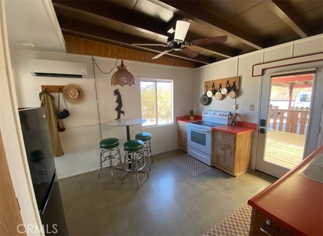 Detail Gallery Image 17 of 21 For 7012 Cascade Rd, Joshua Tree,  CA 92252 - 2 Beds | 1/1 Baths