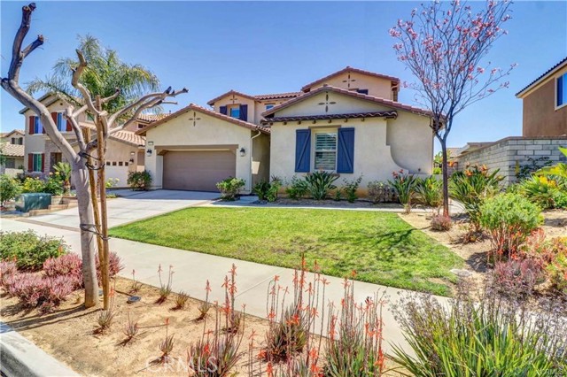 13369 Eaglebluff Ln, Eastvale, CA 92880