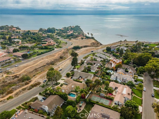 541 Paseo Lunado, Palos Verdes Estates, California 90274, 4 Bedrooms Bedrooms, ,3 BathroomsBathrooms,Residential,Sold,Paseo Lunado,PV21184616