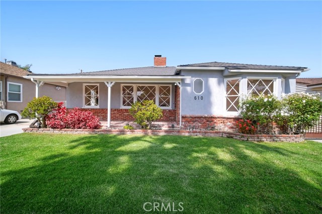 Detail Gallery Image 1 of 71 For 610 N Griffith Park Dr, Burbank,  CA 91506 - 3 Beds | 2/1 Baths