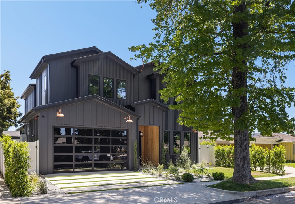 5222 Ventura Canyon Avenue