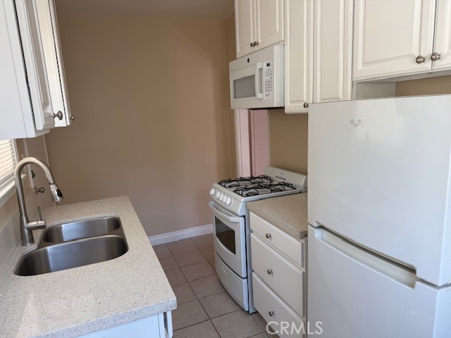 Detail Gallery Image 6 of 16 For 1008 N Glenoaks Bld, Burbank,  CA 91504 - 0 Beds | 1 Baths