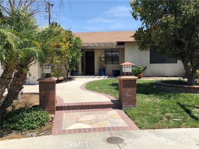 14352 Tropicana Ln, Huntington Beach, CA 92647