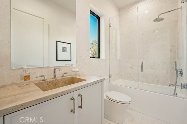 Detail Gallery Image 35 of 56 For 5136 Nagle Ave, Sherman Oaks,  CA 91423 - 6 Beds | 6/2 Baths