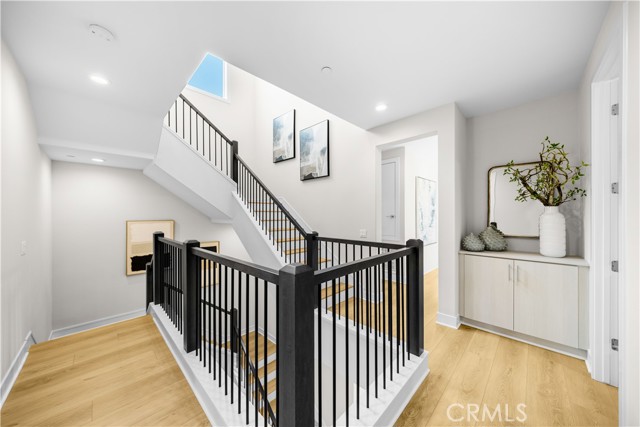 281 Burwood, Lake Forest CA: https://media.crmls.org/medias/c2dbe372-6640-4786-b769-b7df28271fb8.jpg