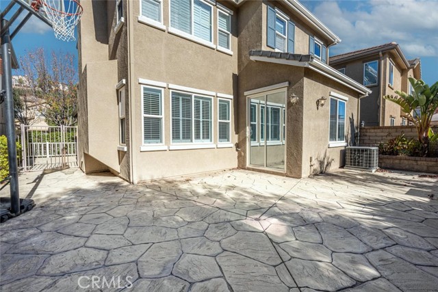 Detail Gallery Image 25 of 49 For 24142 Tango Dr, Valencia,  CA 91354 - 4 Beds | 2/1 Baths