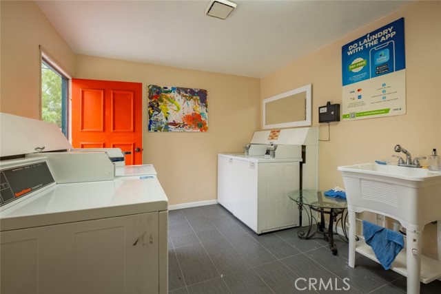 Detail Gallery Image 34 of 37 For 330 Burchett St #206,  Glendale,  CA 91203 - 3 Beds | 2 Baths