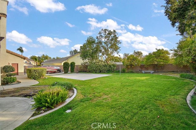 14132 Peral Court, Chino CA: https://media.crmls.org/medias/c2dd7778-491c-42c1-b145-bc61bbb18973.jpg