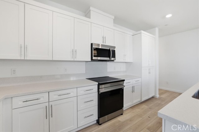 Detail Gallery Image 9 of 18 For 2528 Pantages Dr, El Monte,  CA 91733 - 2 Beds | 2/1 Baths