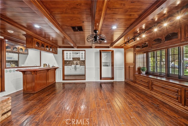 Detail Gallery Image 23 of 57 For 10132 Wish Ave, Northridge,  CA 91325 - 4 Beds | 3 Baths