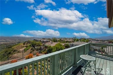 29240 Willow Ridge Court, Lake Elsinore CA: https://media.crmls.org/medias/c2e0c850-dda4-4d75-bf93-70c664ca6049.jpg