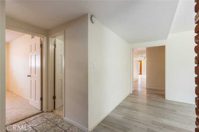 Detail Gallery Image 8 of 44 For 1632 Nelson Avenue, Manhattan Beach,  CA 90266 - 4 Beds | 2/1 Baths