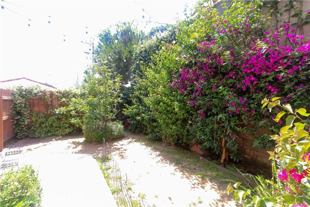2616 Voorhees Avenue, Redondo Beach CA: https://media.crmls.org/medias/c2e1b9fc-8583-4387-a666-b703be2bacc1.jpg
