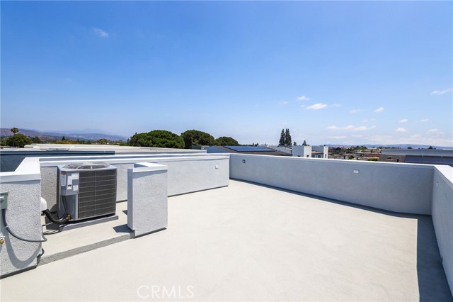 139 Jessup Way, Tustin CA: https://media.crmls.org/medias/c2e22e98-d8ec-4c20-ba23-c27c2365610a.jpg