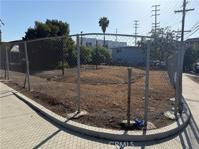Detail Gallery Image 1 of 6 For 3450 Fletcher Dr, Los Angeles,  CA 90065 - – Beds | – Baths