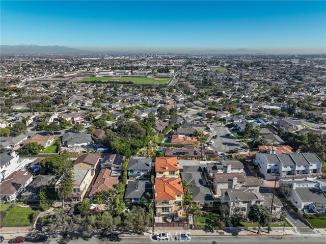 Detail Gallery Image 57 of 60 For 204 N Prospect #B,  Redondo Beach,  CA 90277 - 4 Beds | 3 Baths