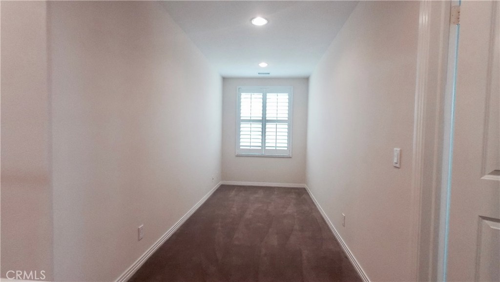 MLS #OC25255178 image #9