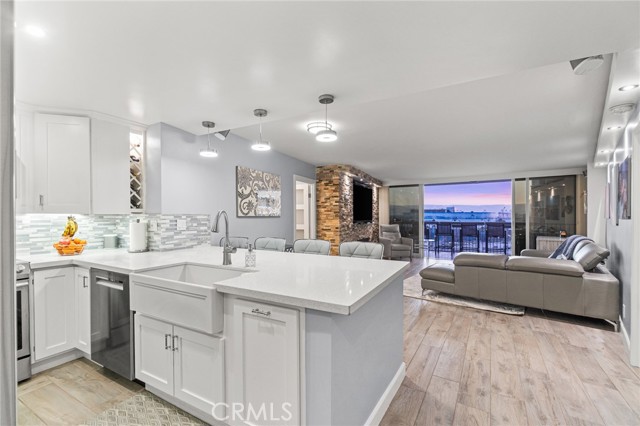 Detail Gallery Image 10 of 37 For 700 E Ocean Bld #1208,  Long Beach,  CA 90802 - 3 Beds | 2 Baths