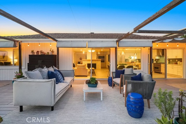 4203 Calle Mayo, San Clemente CA: https://media.crmls.org/medias/c2e42ce6-7de0-49f6-89bf-bd2f8e0a457e.jpg