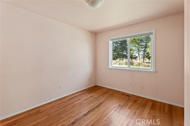 Image 12 of 33 For 15050 Caspar Road