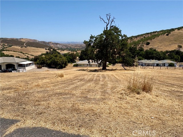 9886 Steelhead Road, Paso Robles CA: https://media.crmls.org/medias/c2e607ee-72dd-4b01-ae9a-f89bd07c7d2b.jpg