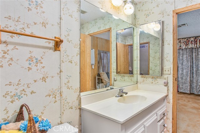 Detail Gallery Image 14 of 26 For 10045 Comanche Cir, Cherry Valley,  CA 92223 - 2 Beds | 2 Baths