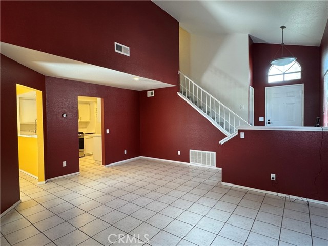 Detail Gallery Image 5 of 26 For 1254 Sand Creek, San Dimas,  CA 91773 - 3 Beds | 2/1 Baths