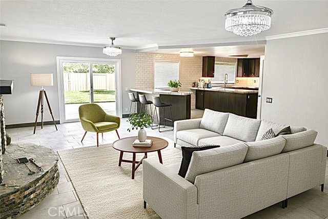 Detail Gallery Image 7 of 29 For 22896 San Joaquin East, Canyon Lake,  CA 92587 - 5 Beds | 2/1 Baths