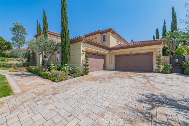 20408 Umbria Way, Yorba Linda CA: https://media.crmls.org/medias/c2e6dbc4-bd52-4b20-b772-a7e0c8faebc7.jpg