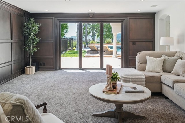 Detail Gallery Image 25 of 75 For 25132 Barnhill Rd, Saugus,  CA 91350 - 6 Beds | 6 Baths