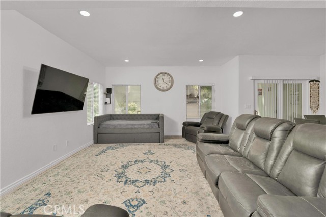Detail Gallery Image 25 of 46 For 646 Sycamore Ave #18,  Claremont,  CA 91711 - 2 Beds | 3 Baths