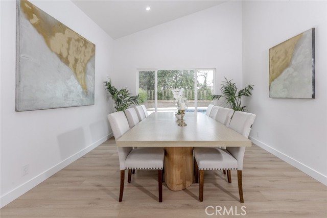 17101 Dearborn Street, Northridge CA: https://media.crmls.org/medias/c2e7b890-604d-4236-bdef-dc7875b082fa.jpg
