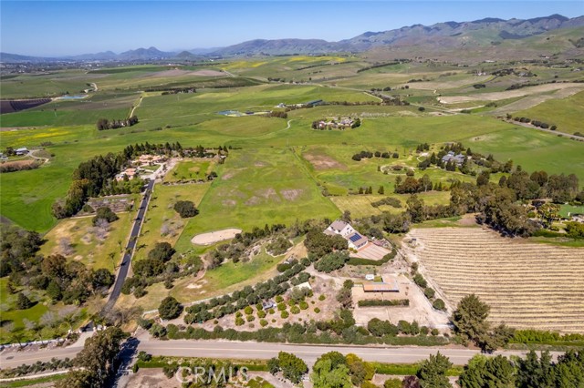 1505 Tiffany Ranch Road, Arroyo Grande CA: https://media.crmls.org/medias/c2e813cf-abf1-4ebd-a84b-de01ecf0fa52.jpg