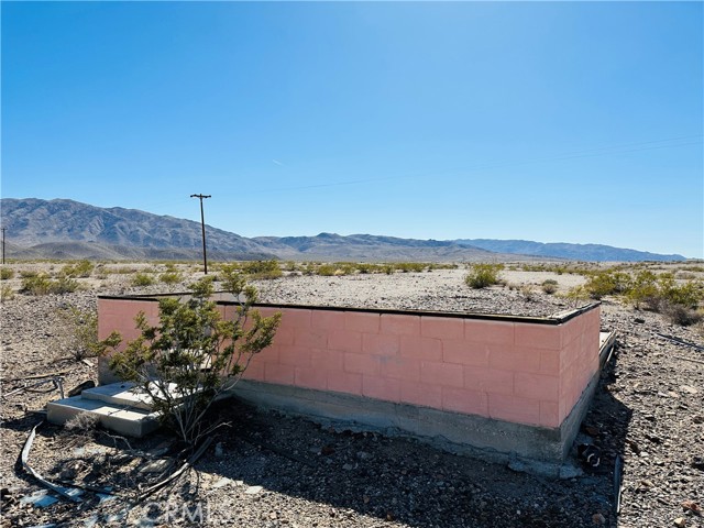 Detail Gallery Image 2 of 21 For 5 Sullivan Rd, Twentynine Palms,  CA 92277 - – Beds | – Baths