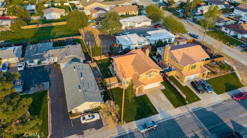 https://media.crmls.org/medias/c2e88b45-ab28-435c-8524-8d5b8d600179.jpg?preset=X-Large