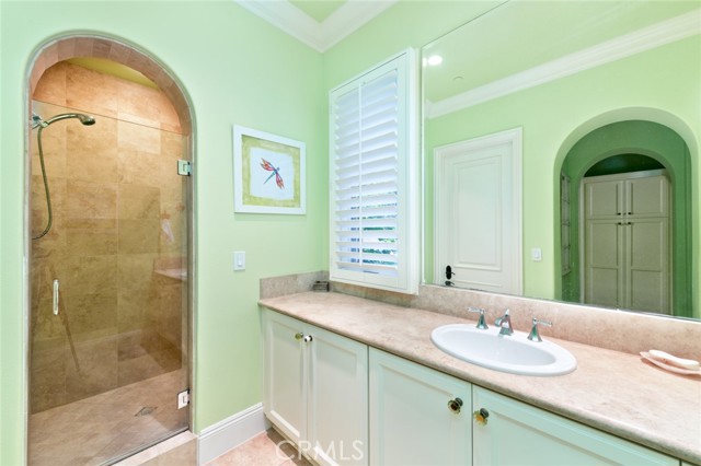 C2e8b00e 79c1 4759 Bf17 46fb7c7dfc31