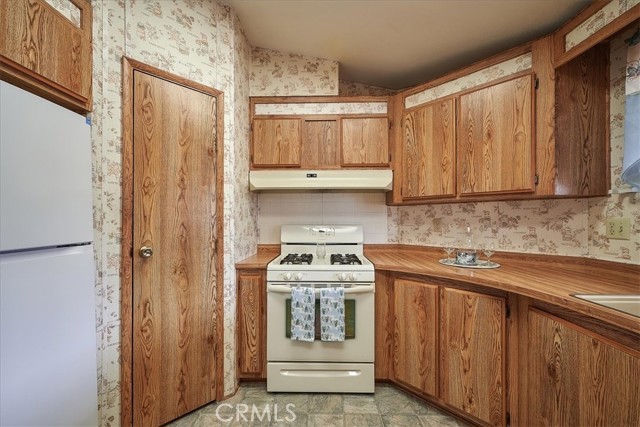 Detail Gallery Image 16 of 43 For 1434 Bishop Dr, Hemet,  CA 92545 - 2 Beds | 2 Baths