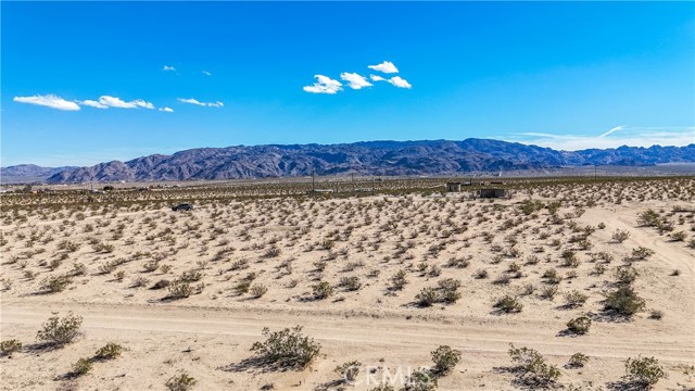 Detail Gallery Image 10 of 27 For 1 Nandina St, Twentynine Palms,  CA 92277 - – Beds | – Baths