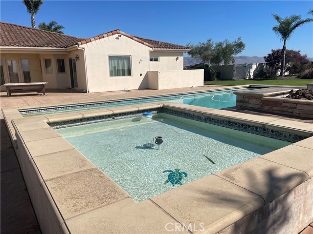 1685 Scenic View Way, Nipomo CA: https://media.crmls.org/medias/c2e98cd8-dcbf-4ce1-b6e8-0b5501cc8cb4.jpg