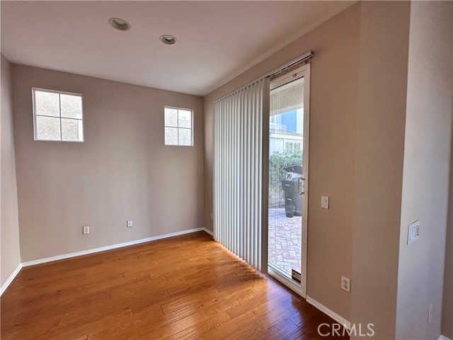 Detail Gallery Image 8 of 28 For 23327 Clearwater, Valencia,  CA 91355 - 4 Beds | 3 Baths