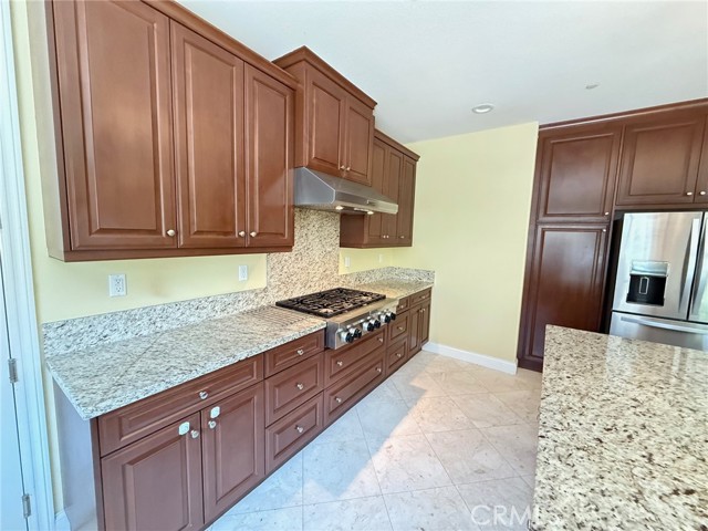 172 Cloudbreak, Irvine CA: https://media.crmls.org/medias/c2e9fbb4-e456-4572-9536-c0ae699d54c8.jpg