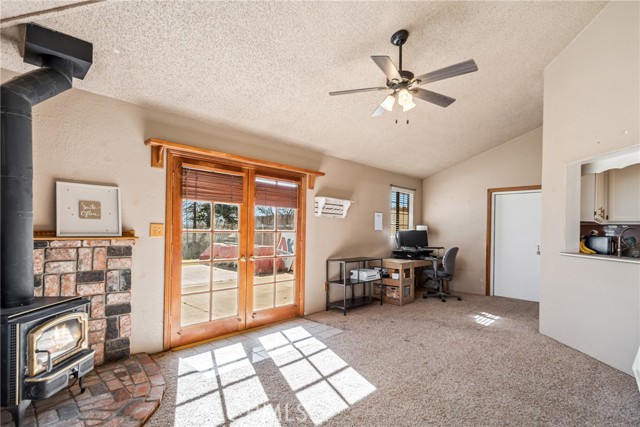 Detail Gallery Image 15 of 45 For 21766 Fox Ct, Tehachapi,  CA 93561 - 3 Beds | 2 Baths