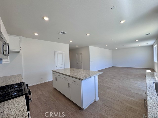 Detail Gallery Image 13 of 62 For 29943 Ballast Rd, Menifee,  CA 92584 - 4 Beds | 3 Baths