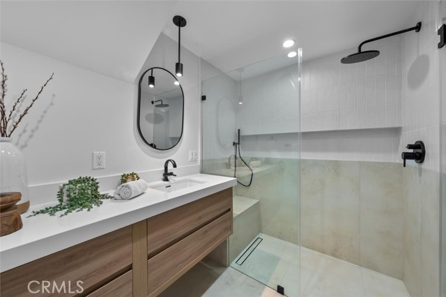 2708 Via Elevado, Palos Verdes Estates CA: https://media.crmls.org/medias/c2ea9c99-690d-4ff6-a6be-cbba9d882436.jpg
