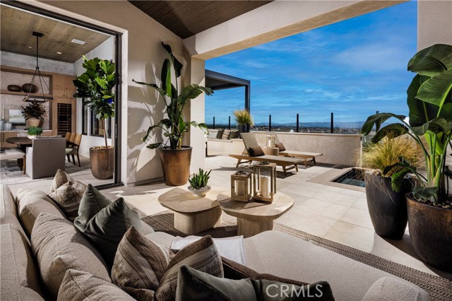 Detail Gallery Image 7 of 20 For 564 Peninsula, Irvine,  CA 92602 - 4 Beds | 4/1 Baths