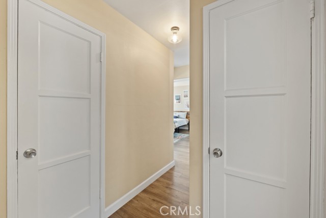 213 East 45th Street, Long Beach CA: https://media.crmls.org/medias/c2eac2f8-2bd2-425d-9f0c-d88237382822.jpg