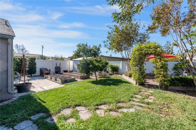 Detail Gallery Image 35 of 52 For 528 Cambridge, Orange,  CA 92867 - 3 Beds | 2 Baths