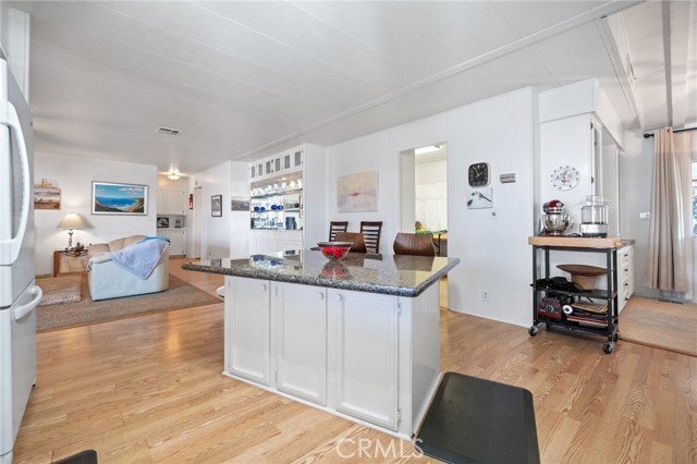 Detail Gallery Image 12 of 38 For 7501 Palm Ave #111,  Yucca Valley,  CA 92284 - 2 Beds | 2 Baths